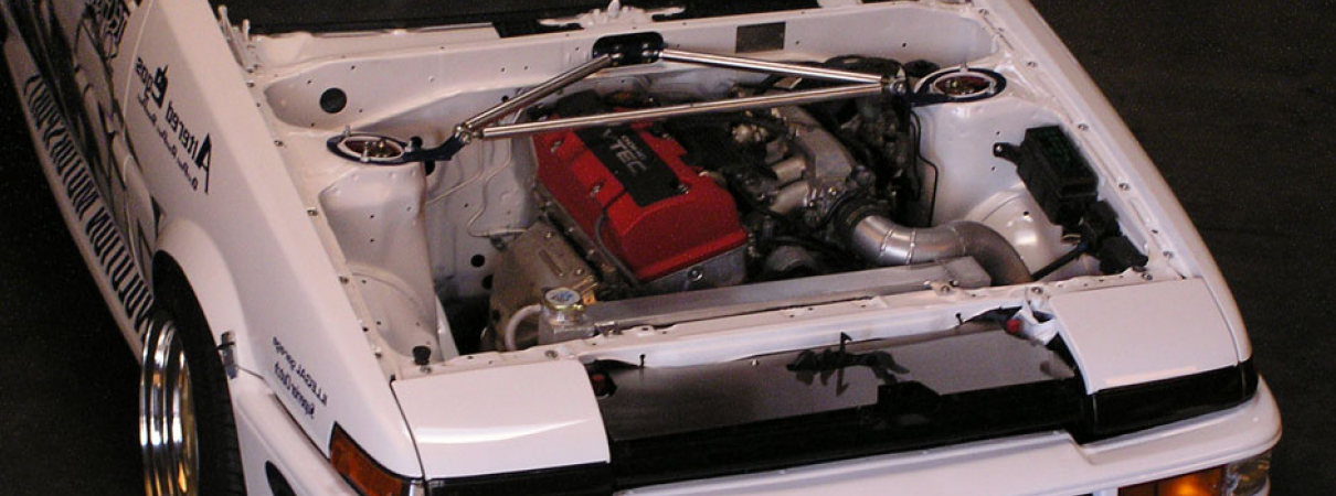 AE86トライアングルストラットタワーバー AE86 COROLLA用 フロント ストラットタワーバー ＆ トライアングル
